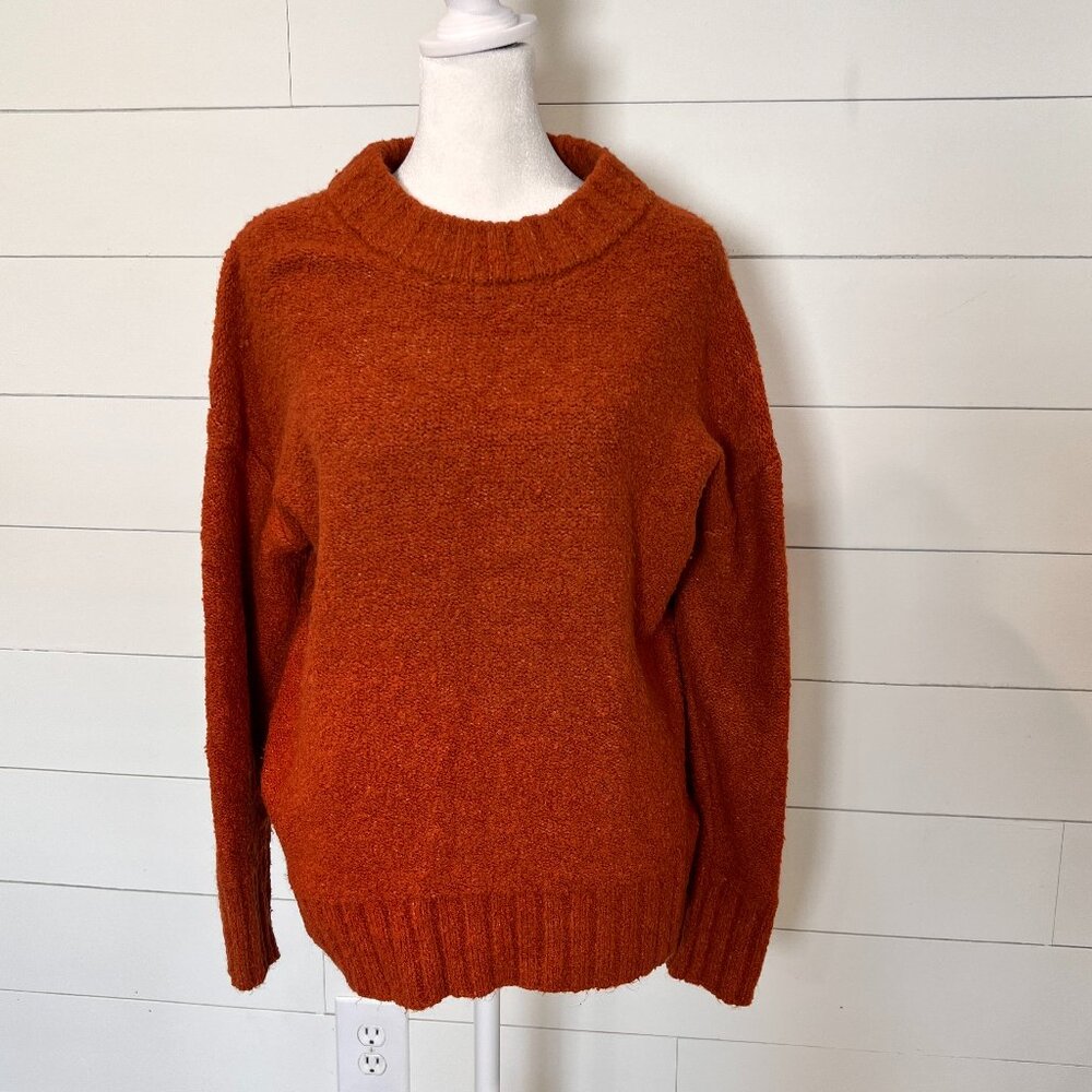 Old Navy Dark Orange Crewneck Sweater Size M